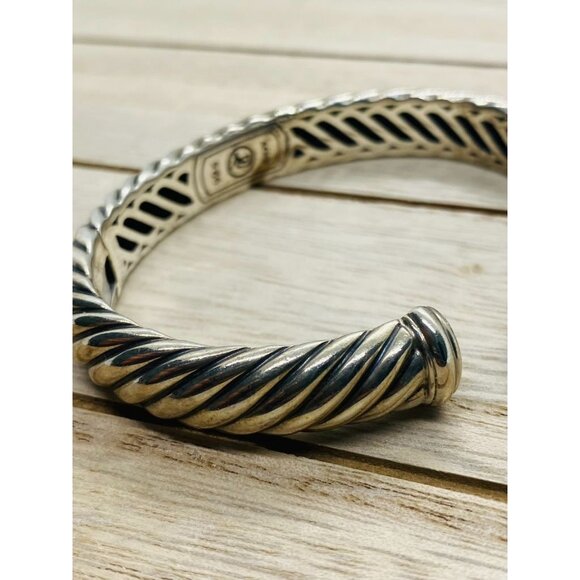David Yurman Hinge Sculptured Cuff Bracelet 11mm - Picture 3 of 11